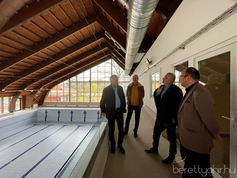 ne_elj_uveghazban 29